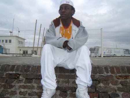 bilé