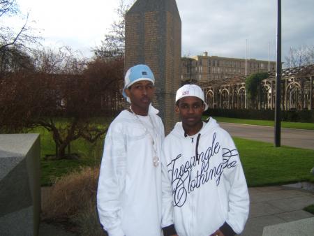 b2n feat duccent