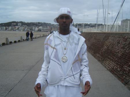 voila b2n avec la tite pose sisi biensur c un menbre du 97sita