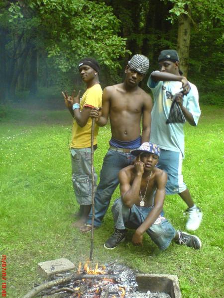 représente. mr makaraba & jounns & bilé & l3xi